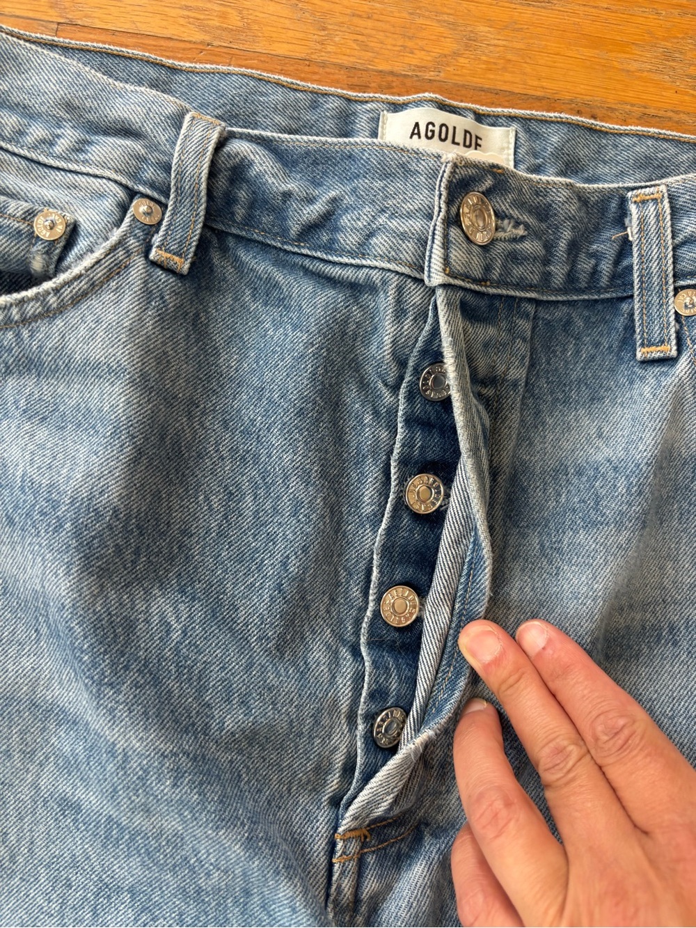 Agolde Distressed Light Wash Ripped Straight-Leg Jeans 90s Mid Rise - Picture 3 of 6